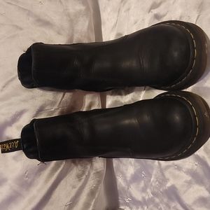 Dr. Martens Cadence Chelsea boot